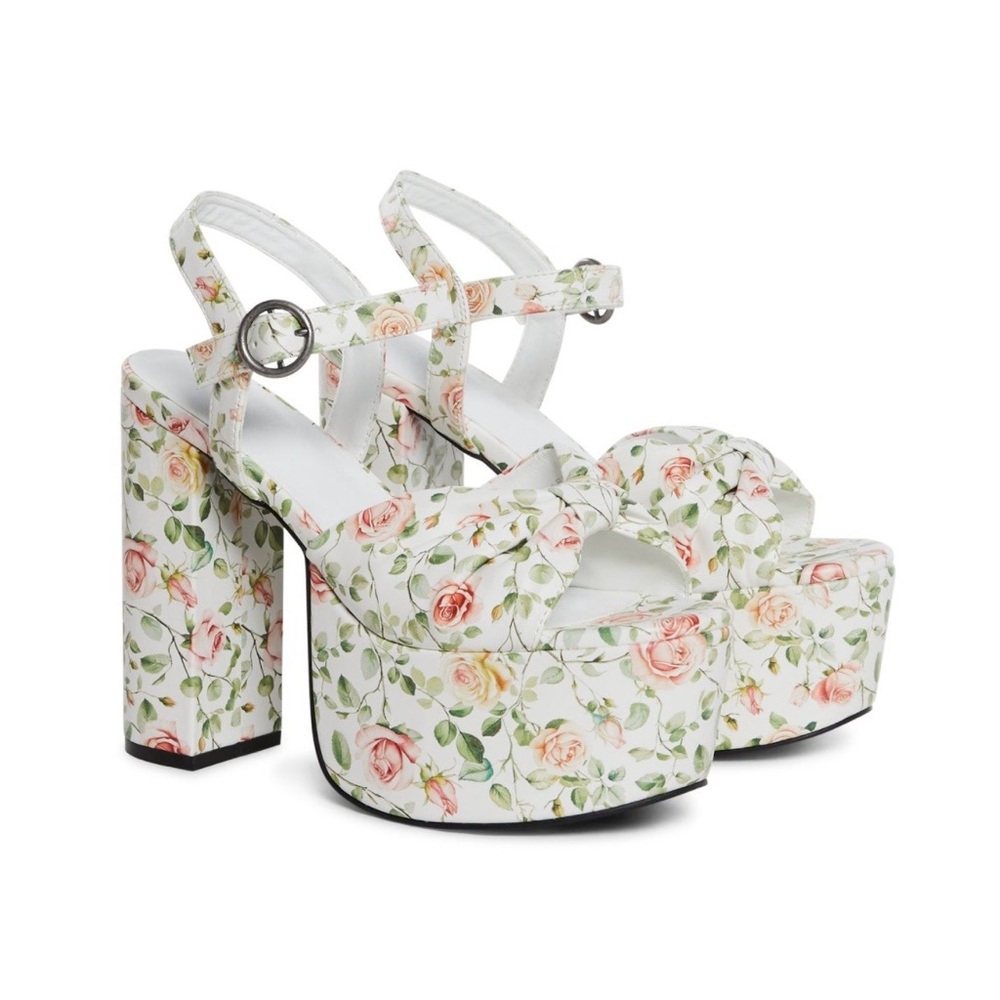 LOVE AT EVERY CORNER PLATFORM HEELS - FLORAL - Picture 5 of 5